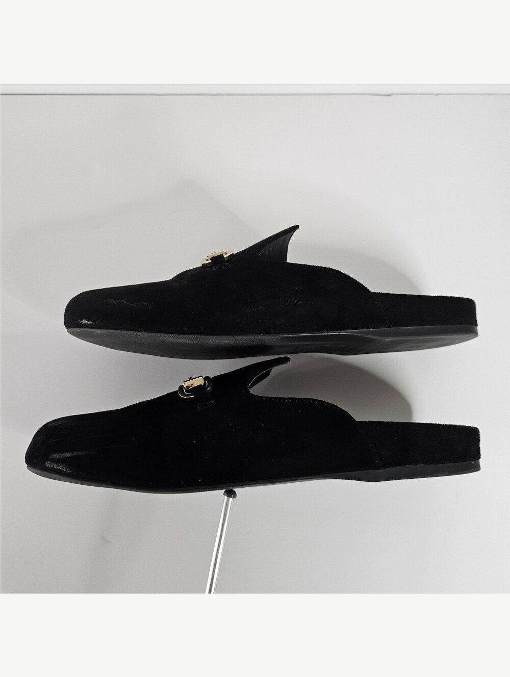 Alfani Tinslee Black Velvet Horsebit Loafer Mules Size 9 Slip On Flats Gold Trim - Picture 8 of 16